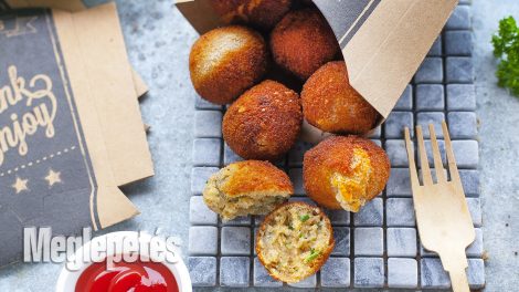 cheddar sajt fokhagyma konyha liszt őrölt bors petrezselyem recept tojás vrábel kriszta zöldfűszeres sajtgolyó zsemlemorzsa