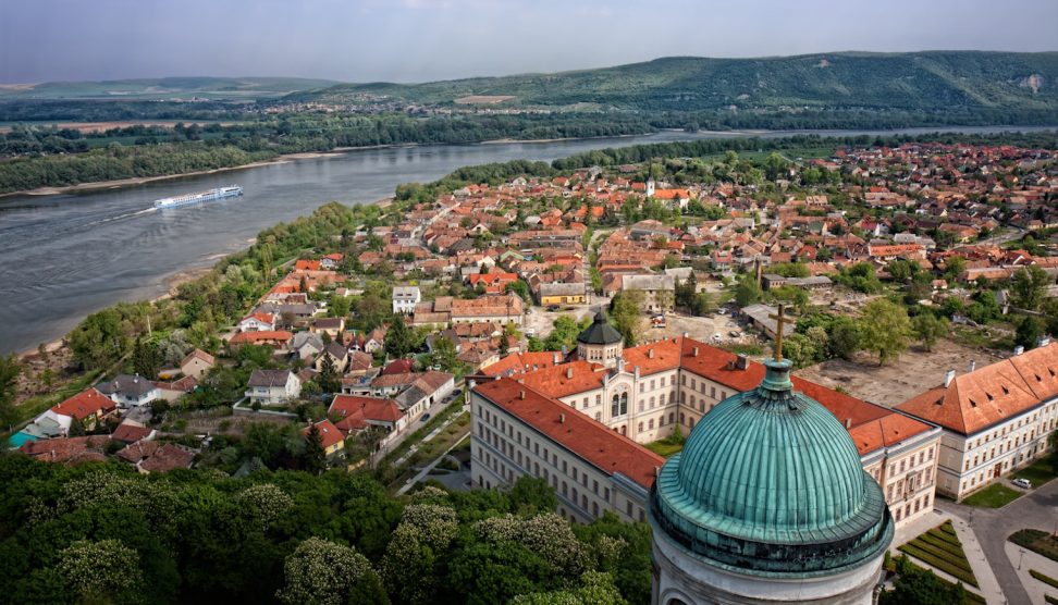 esztergom város látképe